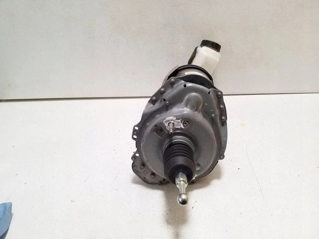 Audi Q3 F3 Bremskraftverstärker 0204850658 image 3