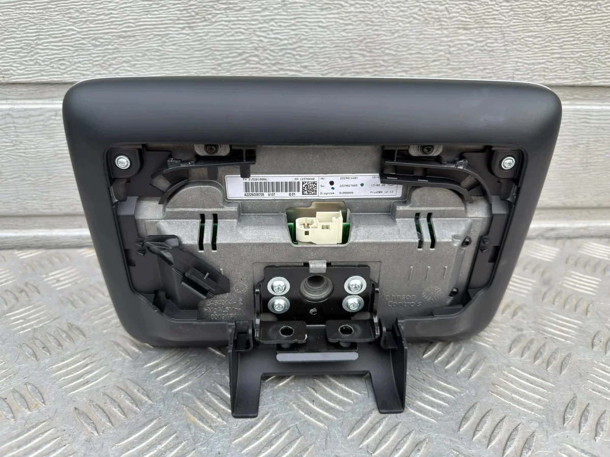 Näyttö takapenkin Mercedes S-Klass W222 A2229008705