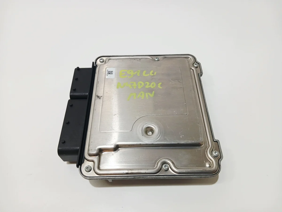 BMW E90 E91 LCI Engine Control Unit 8512043 image 3