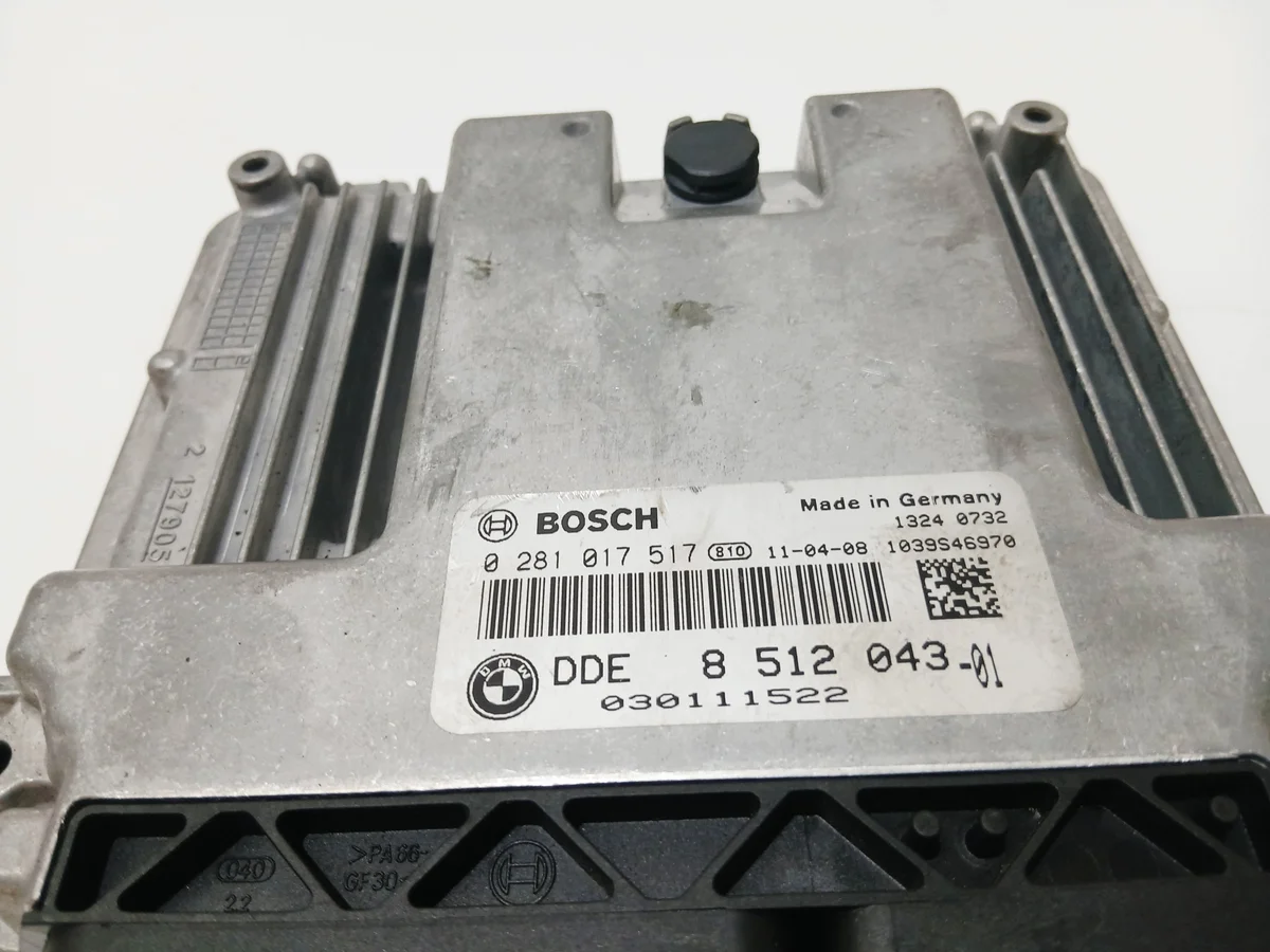 BMW E90 E91 LCI Engine Control Unit 8512043 image 4