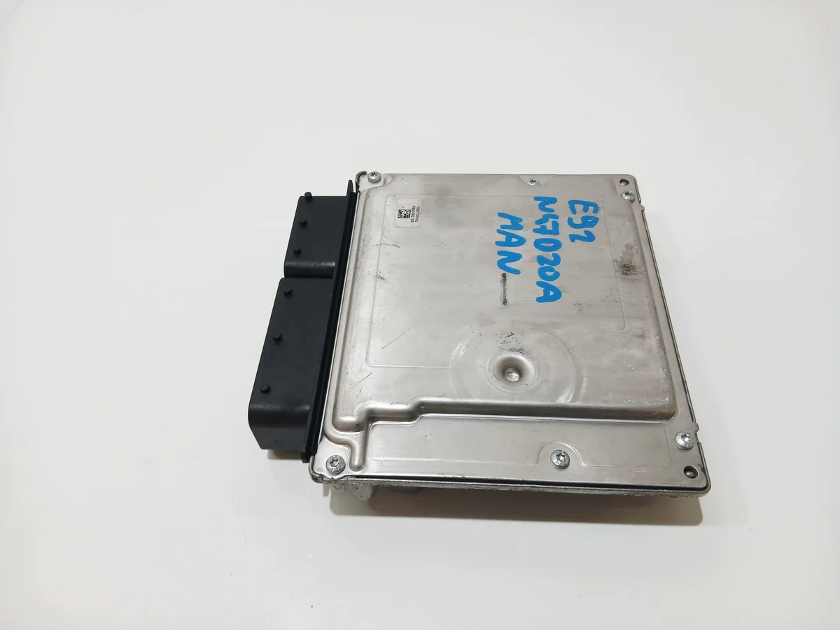 Engine Control Unit BMW E92 N47D20A 7807530 image 3