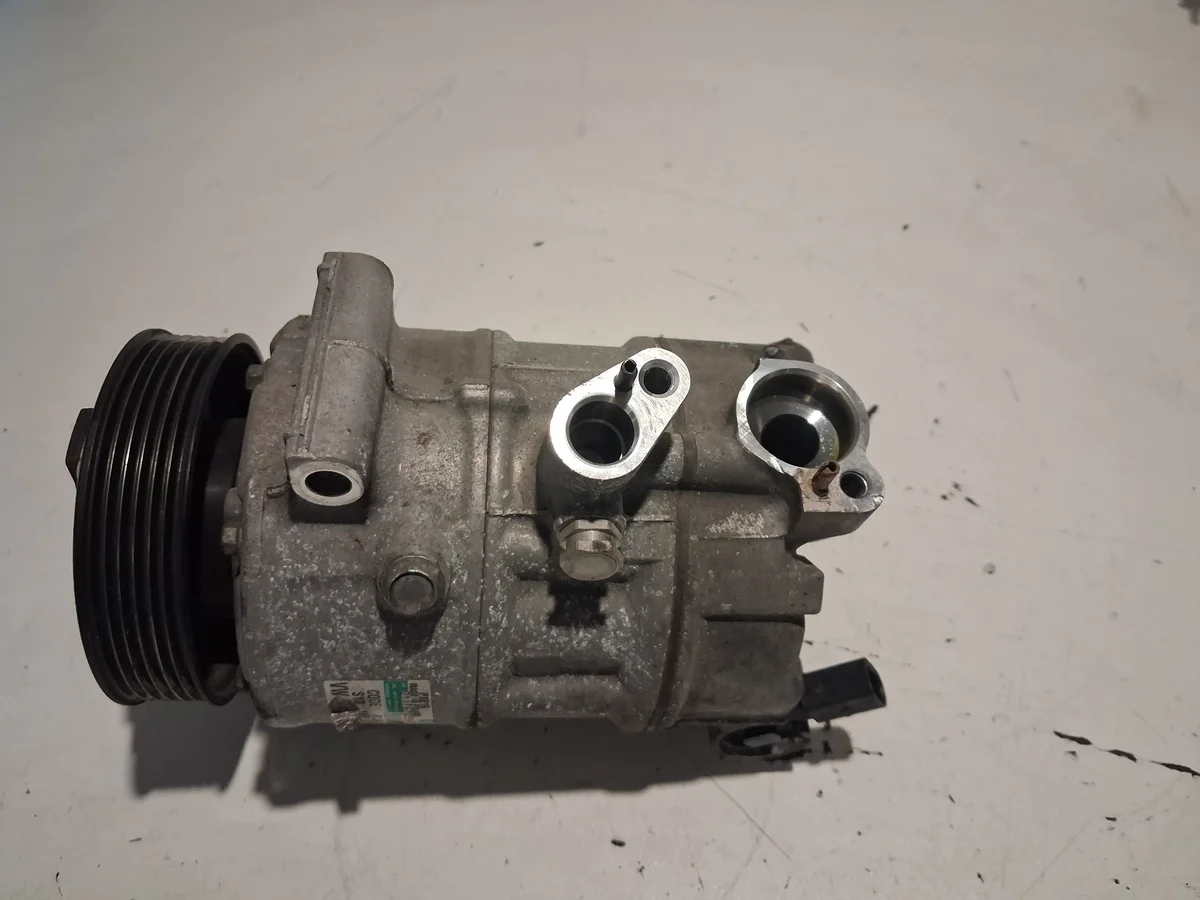 VW Touran 2.0 TDI AC Compressor 1K0820808F