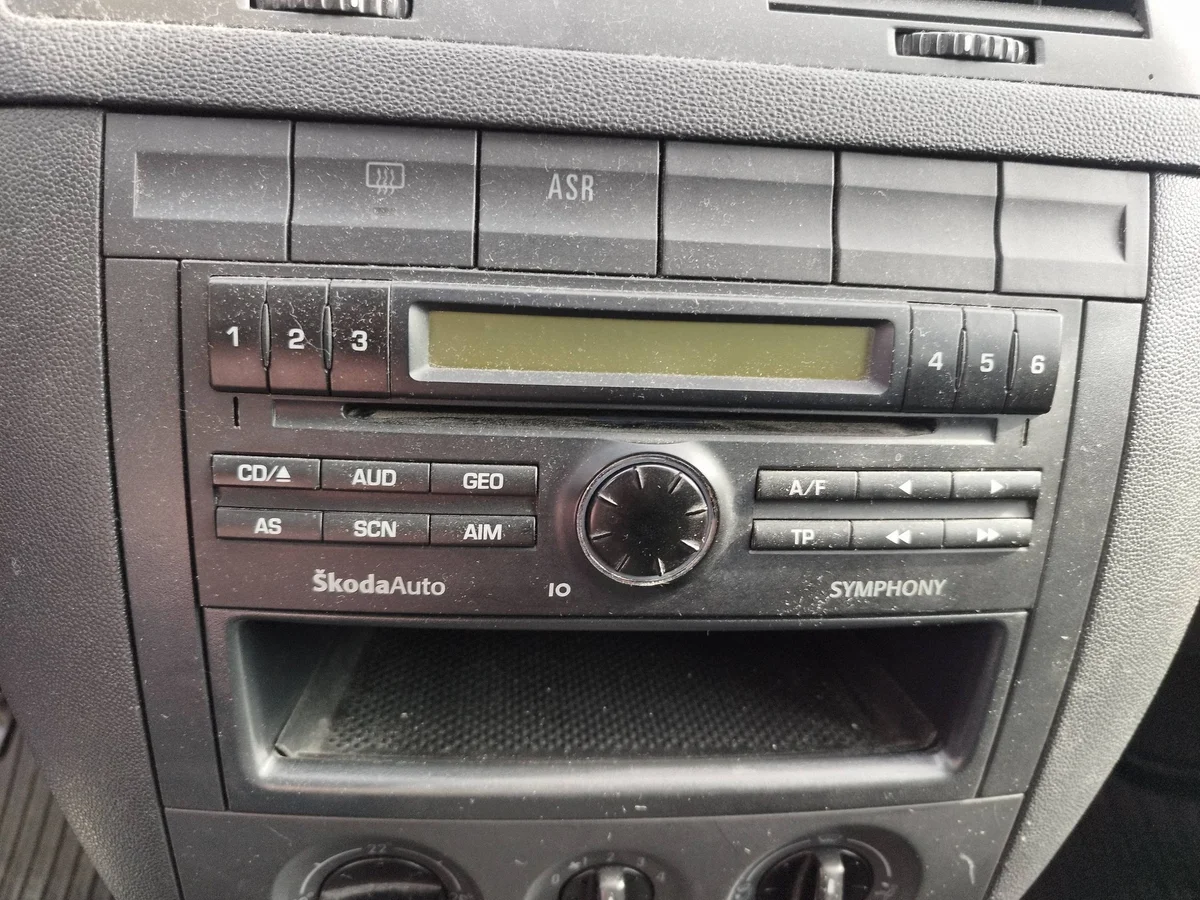 Radio Skoda Fabia I XER13698