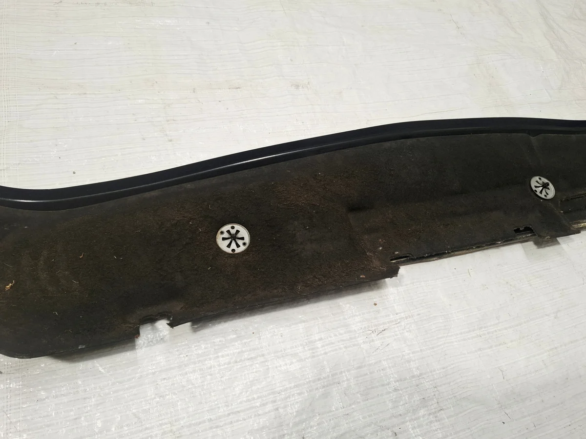 Etupellin vedenohjain Skoda Superb II 1K0805275 image 3