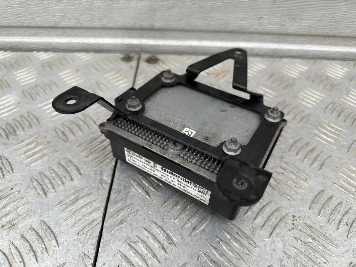 Distronic-tutka Mercedes W222 S-Klasse A0009001504