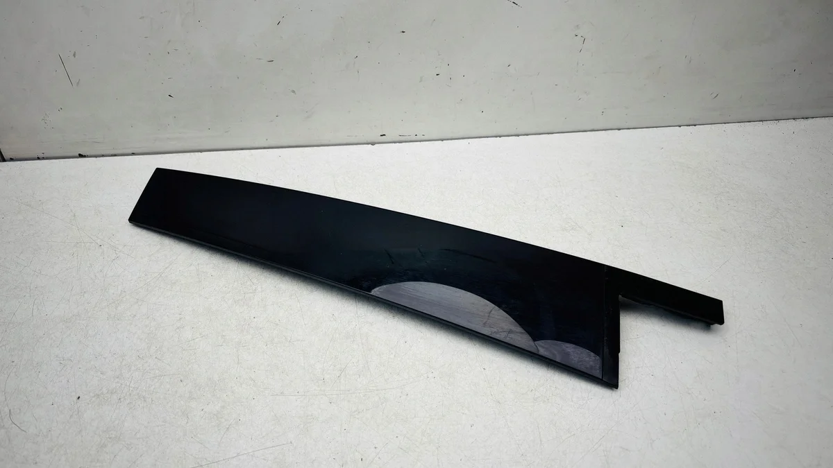 Modanatura lunotto posteriore Skoda Enyaq iV 5LA839901