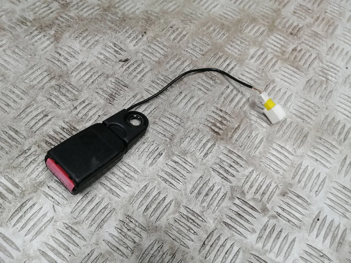Boucle de ceinture avant droite Peugeot RCZ FRE67890