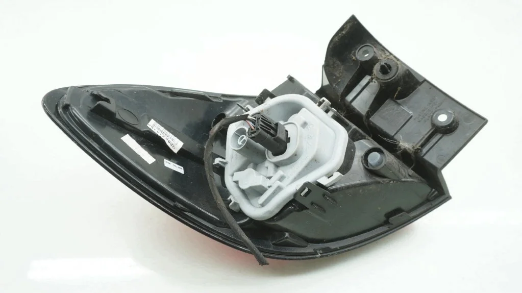 Lampada posteriore destra Renault Captur I image 3