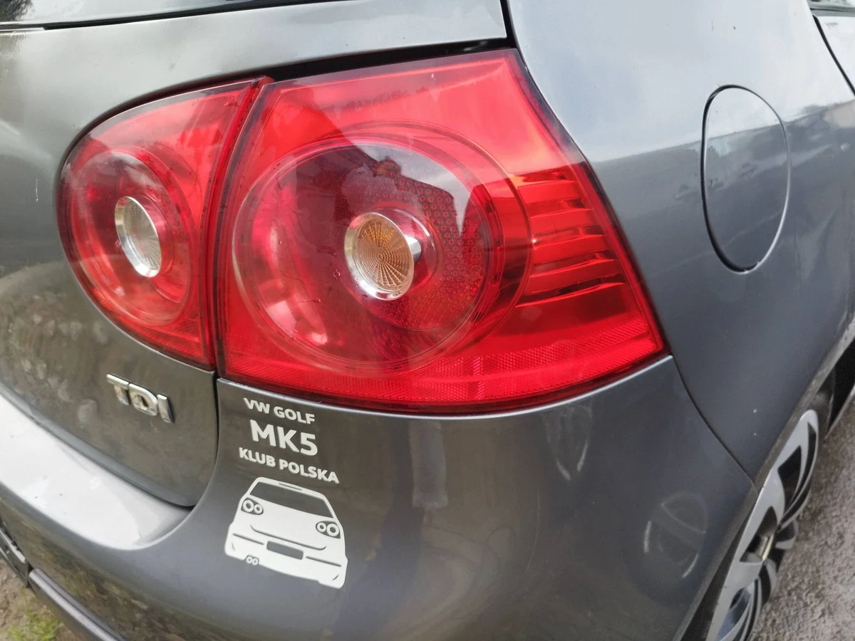 Luz trasera derecha VW Golf V XER13726