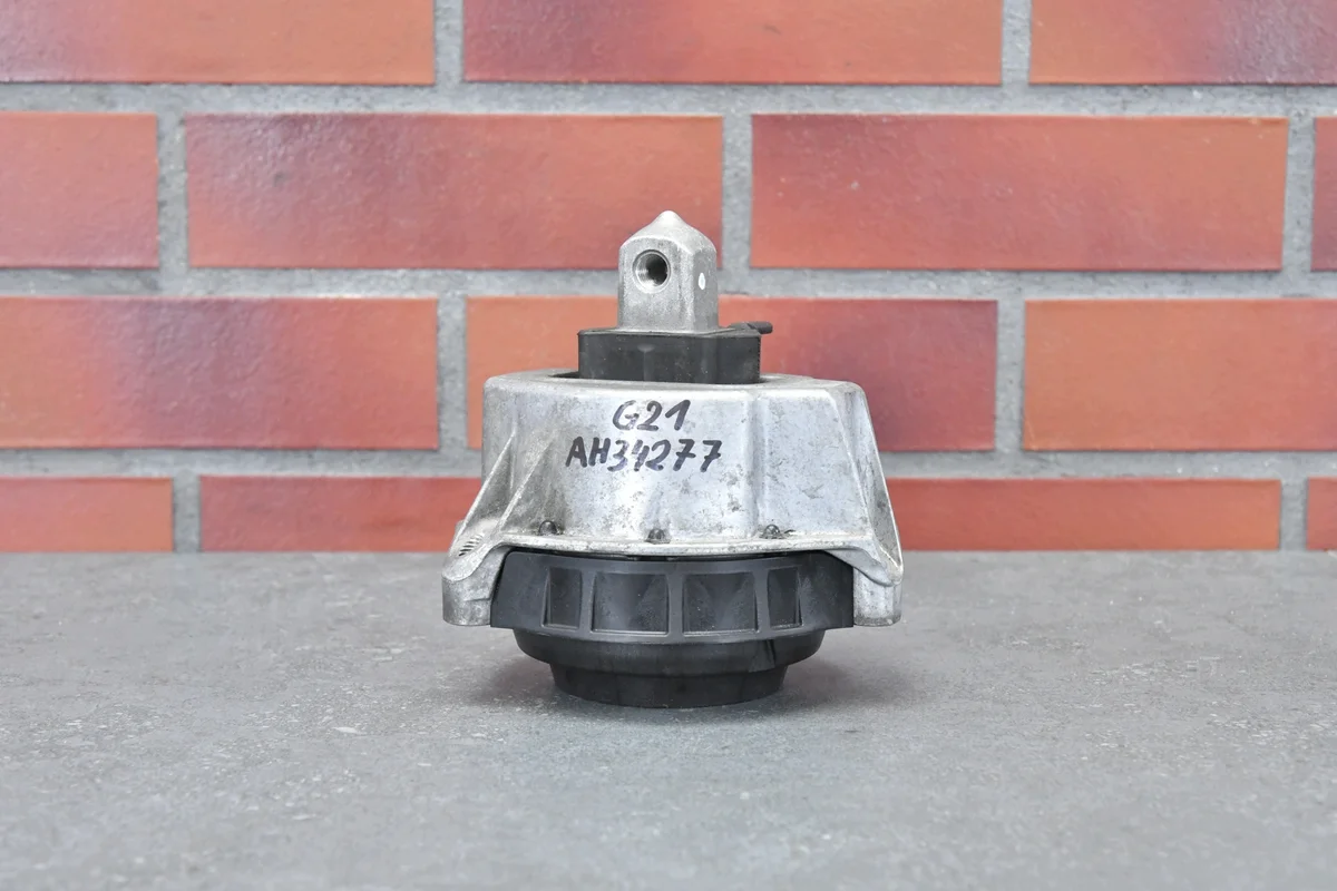 Engine Mount Left BMW 2 G42 6860489 thumbnail 3