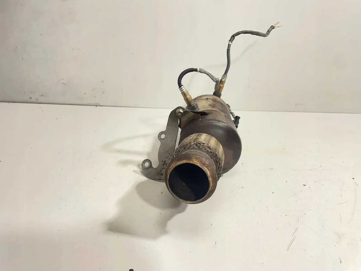 Catalytic Converter Bracket BMW N20 7606138 image 4