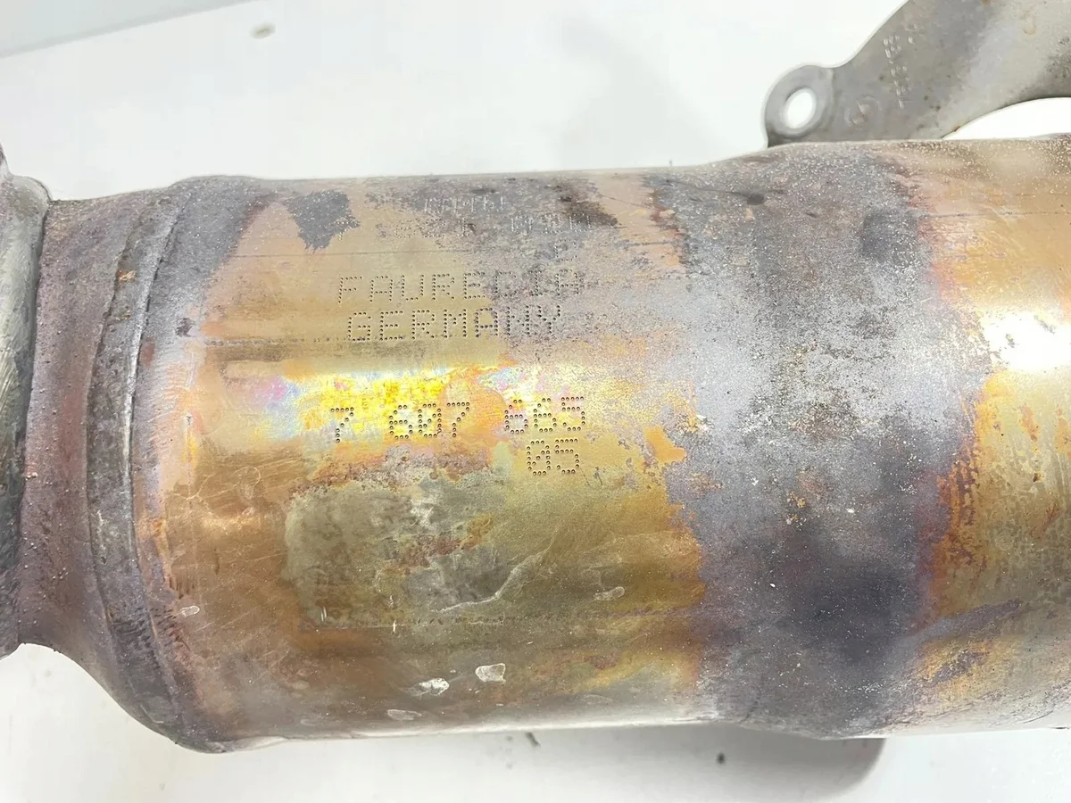 Catalytic Converter Bracket BMW N20 7606138 image 8