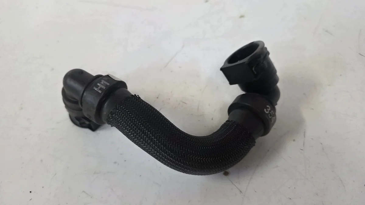 Tubo mangueira radiador Peugeot E208 II 9826435480