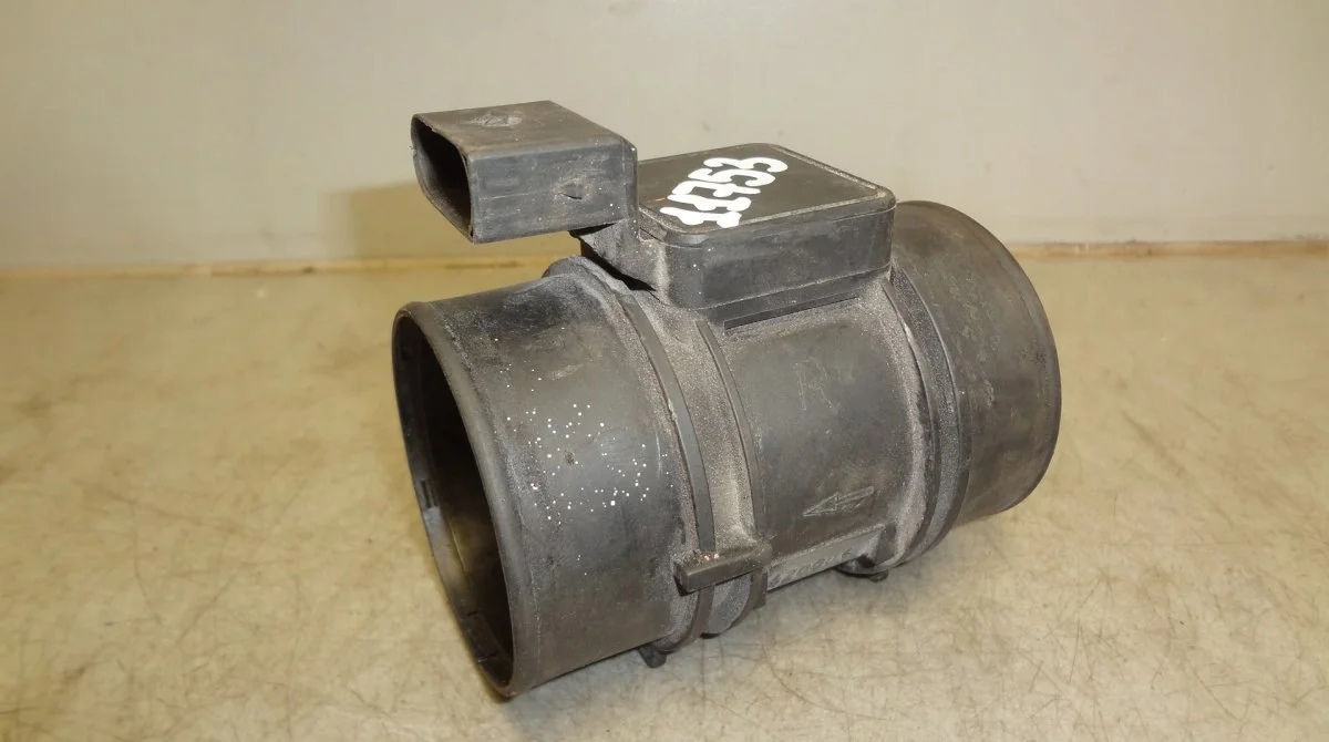 Mercedes E-Class W211 Mass Air Flow Sensor A0000941748 thumbnail 3