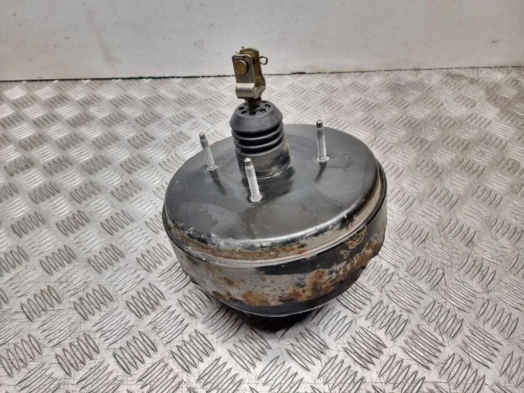 Toyota Avensis jarrutehostin 0204024541