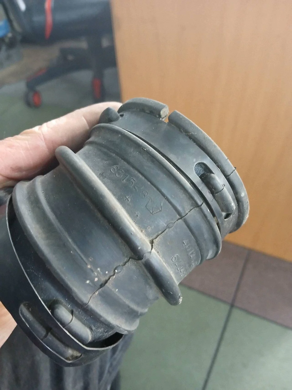 Intake Pipe Chrysler Voyager 651528 thumbnail 1