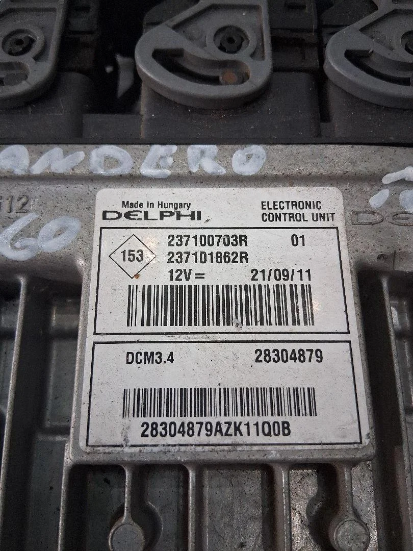 Steuergerät Dacia Sandero 1.5 dCi 237100703R