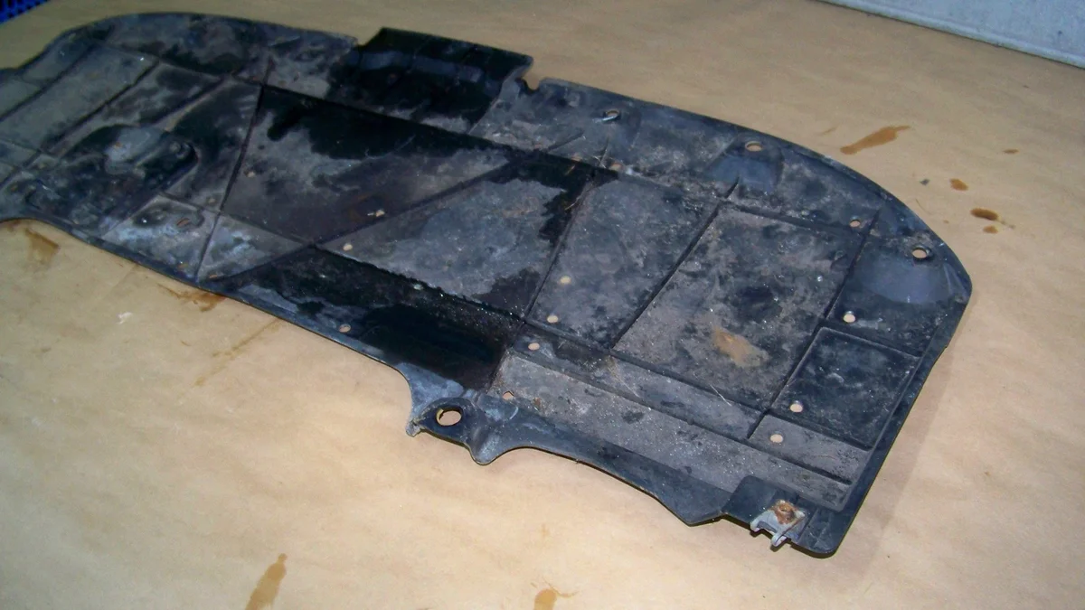 Cache moteur Mazda 3 III BN BJS756112 image 5