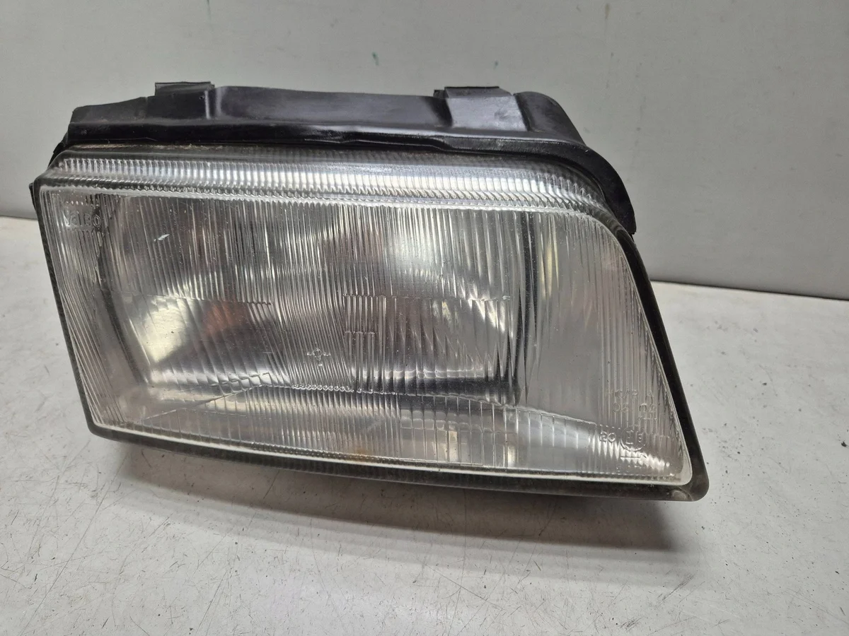 Faro delantero Audi A4 S4 B5 8D0941030A 94-99