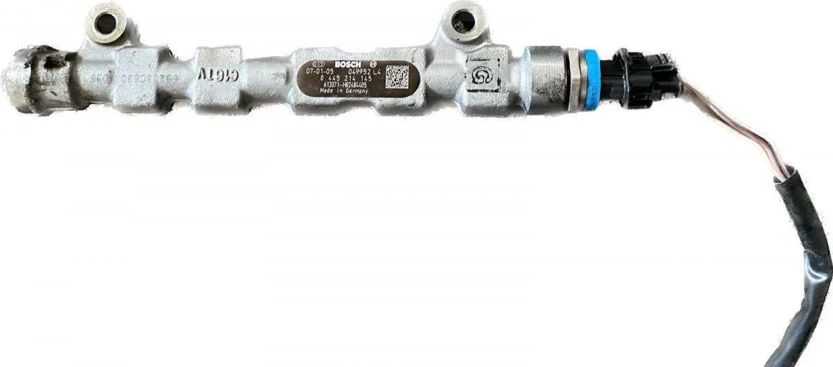 Brandstofrail Nissan Primastar II X83 0445214145