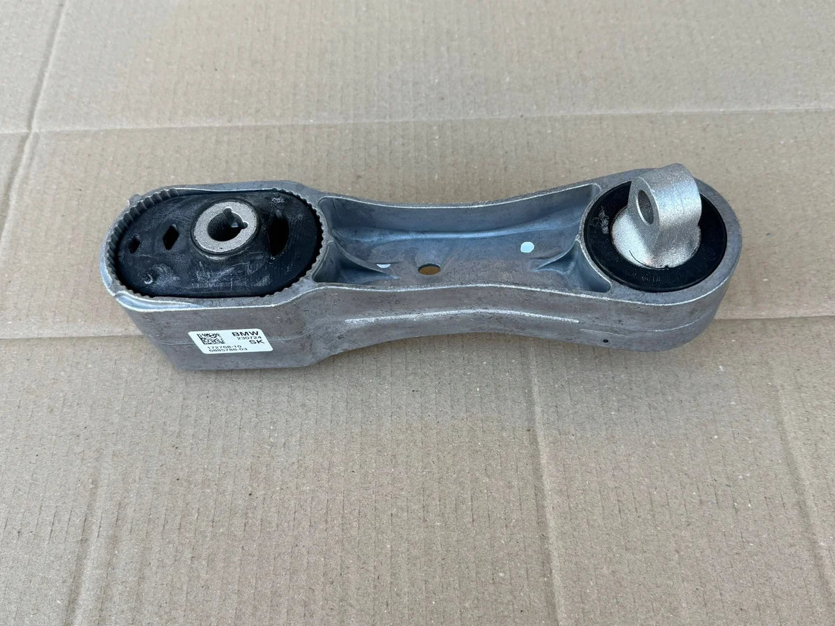 BMW F40 Soporte Motor 6885788