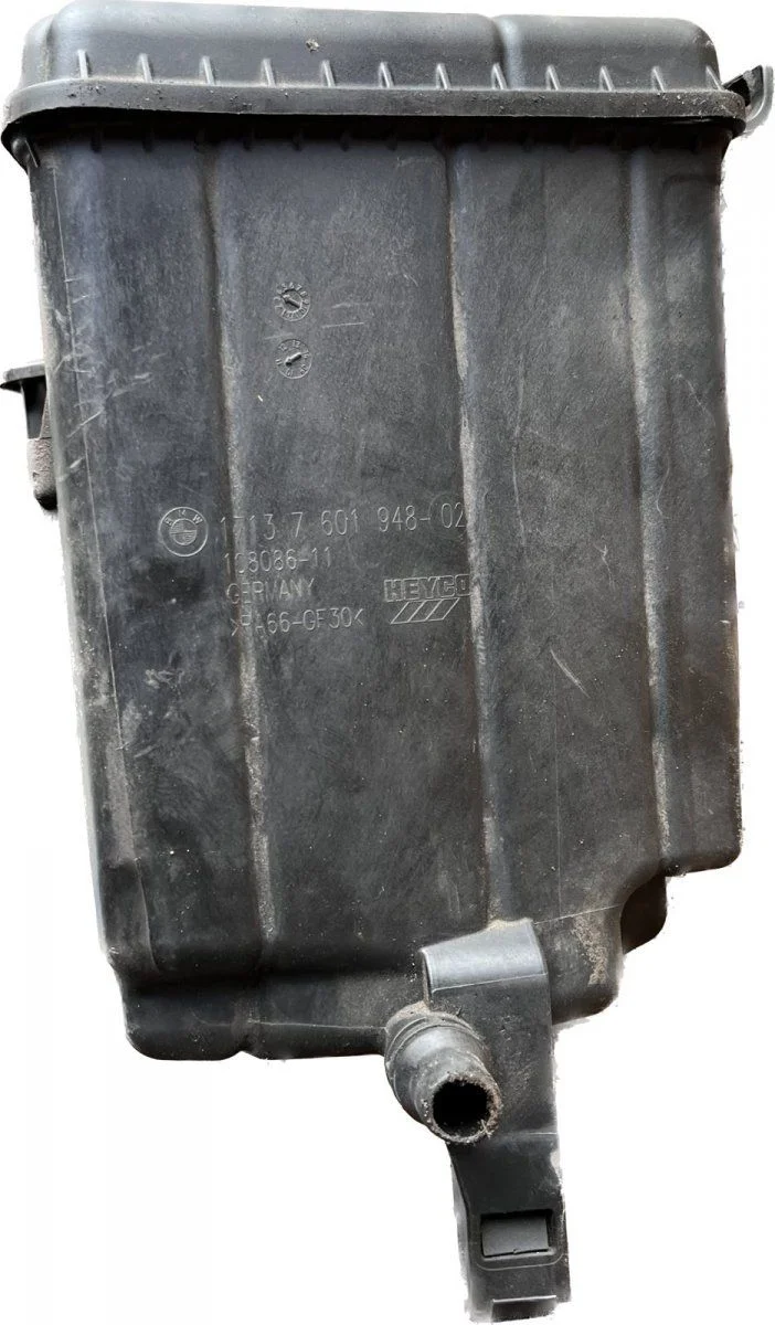 Jäähdytysnestesäiliö BMW 7 F01 F02 17137601948