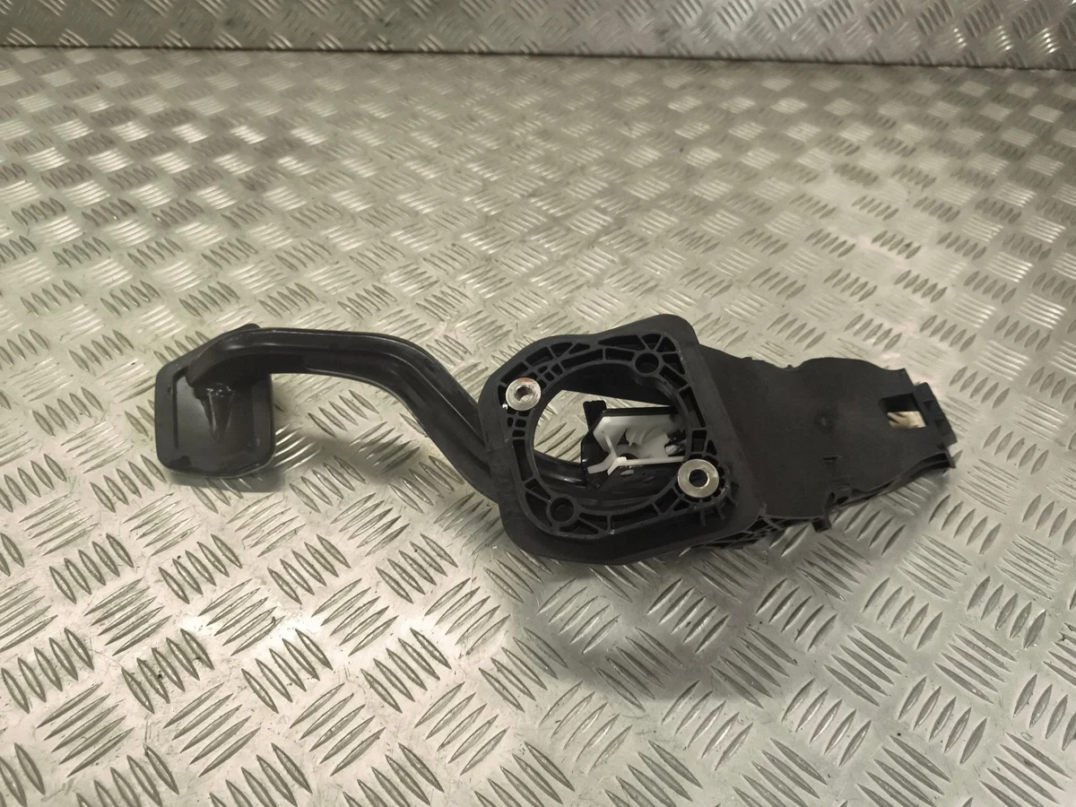 Pédale de frein BMW 687427302 image 6