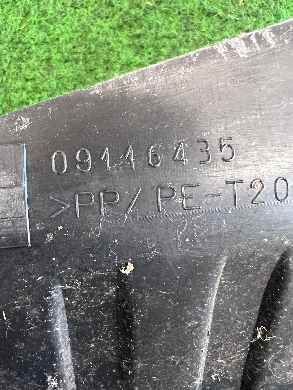 Opel Corsa C Alipaneeli Oikea 09116435 image 3