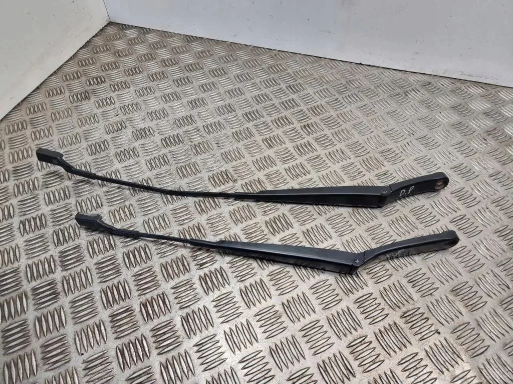 Braço limpa-para-brisas Volkswagen Polo 6R1955409