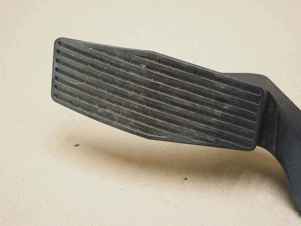 Pédale d'accélérateur Opel Zafira B 1.9 CDTI 9202341BT image 3
