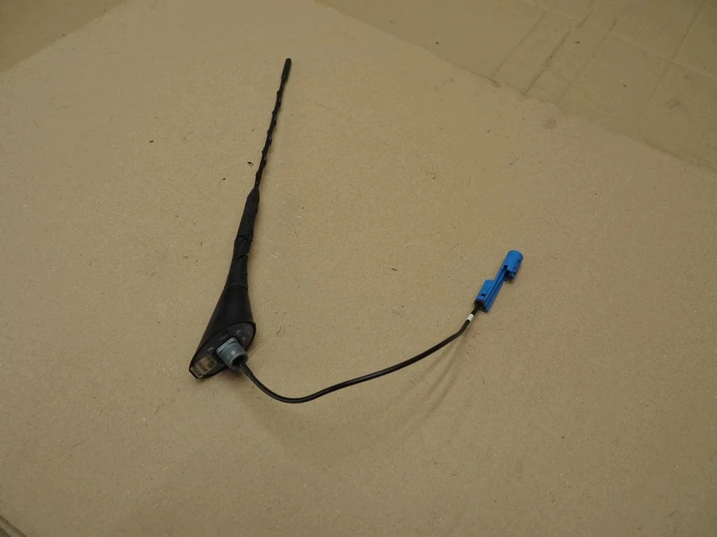 Opel Antenni 013140080
