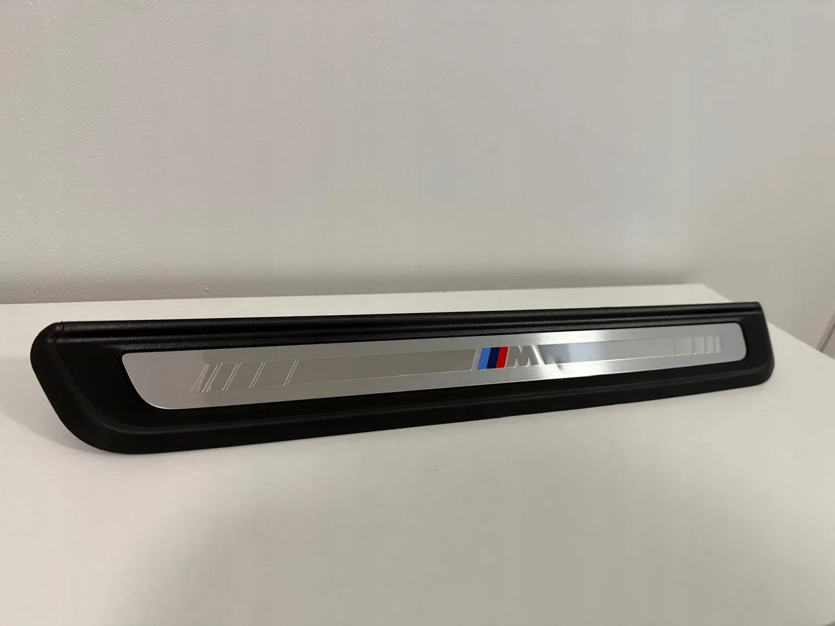 List på tröskel BMW G20 G21 8079739
