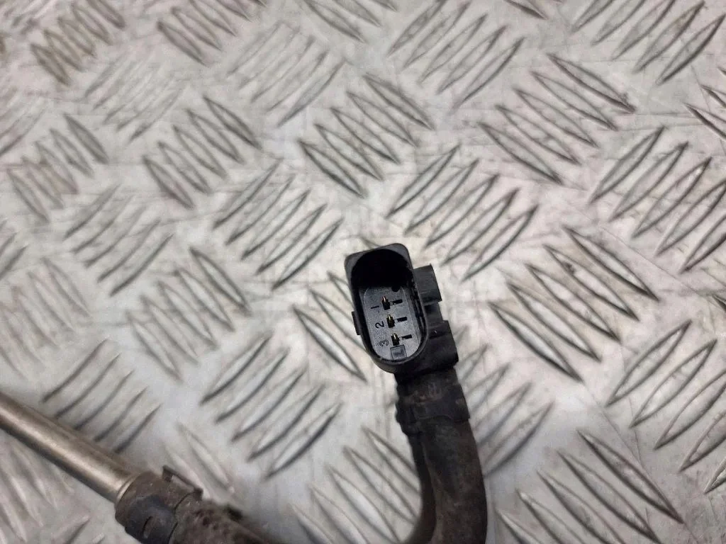 Sensore pressione DPF VW Passat B7 03G906051A image 5