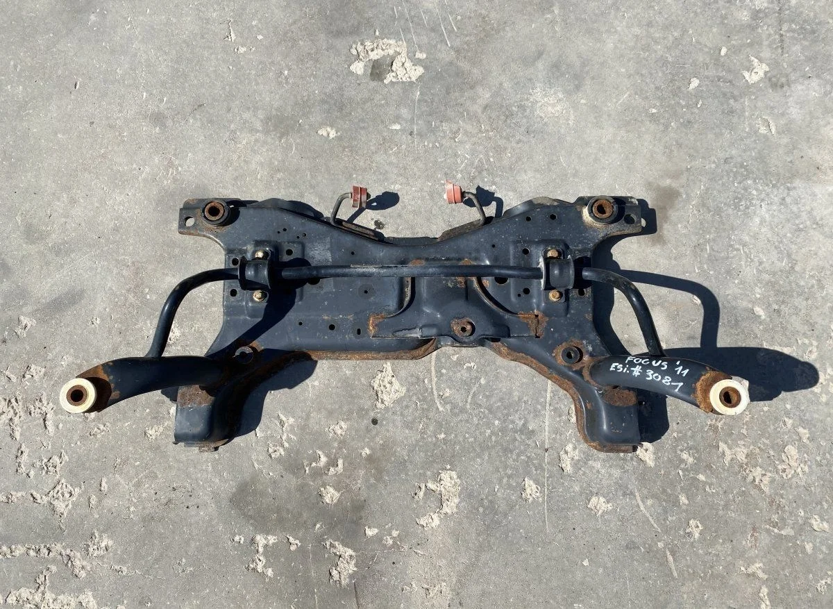 Traversa anteriore Ford Focus II 4M515019AM