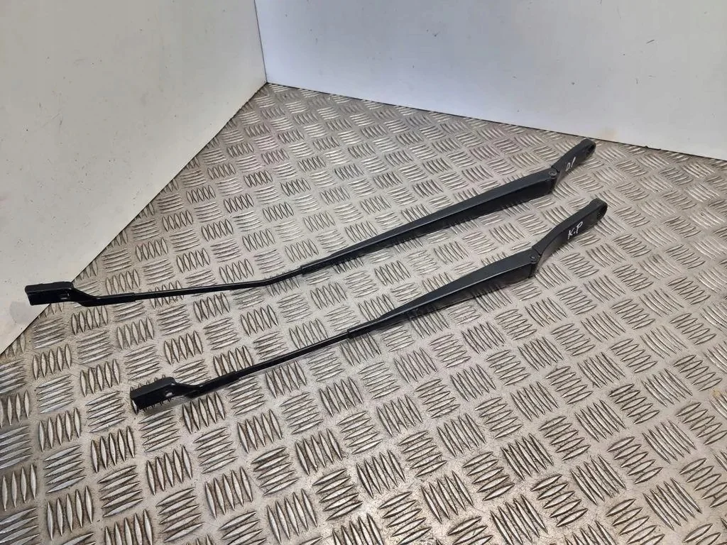 Pyyhkimenvipu Volkswagen Touran 5T 5TB955409A