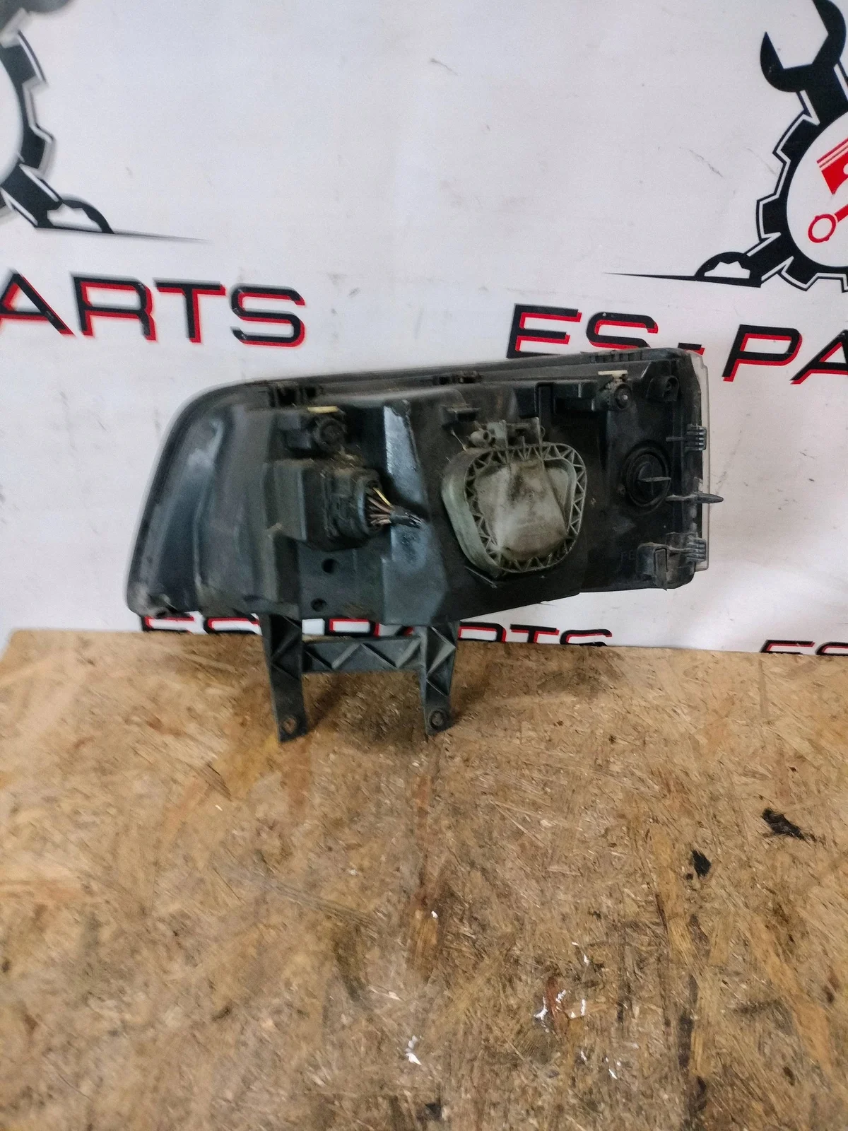 Phare Volkswagen Transporter T5 7H1941016J