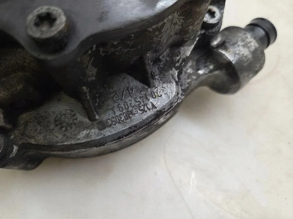 Volkswagen Pompe à vide 070145209J thumbnail 7
