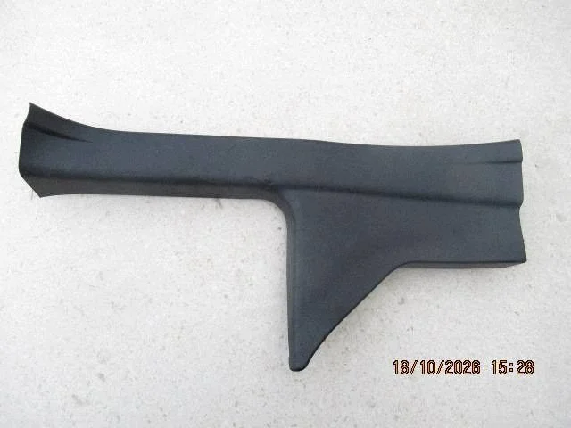 Toyota Corolla E160 E170 Moldura umbral trasera 6791702330