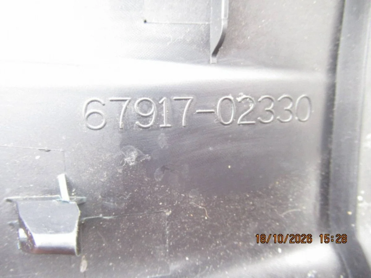 Toyota Corolla E160 E170 bakre sidokjol 6791702330 image 4