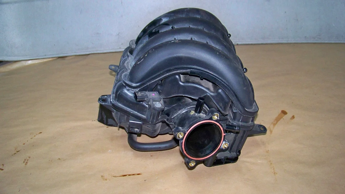 Imusarja Mazda 3 III 2.0 16V