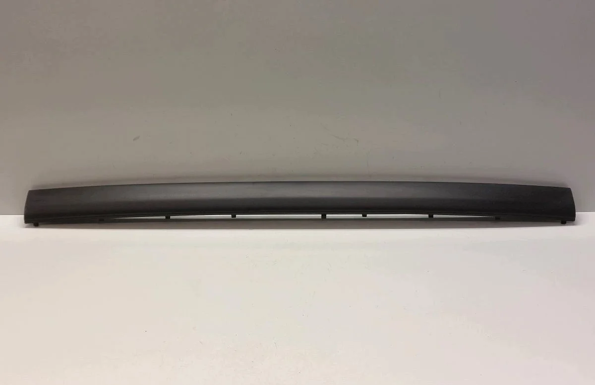 Lijst Achterbumper VW Passat B5 3B5807423