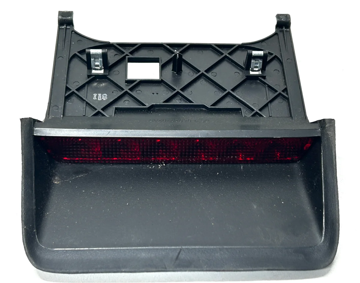 Feu stop Dodge Challenger 05028782AD
