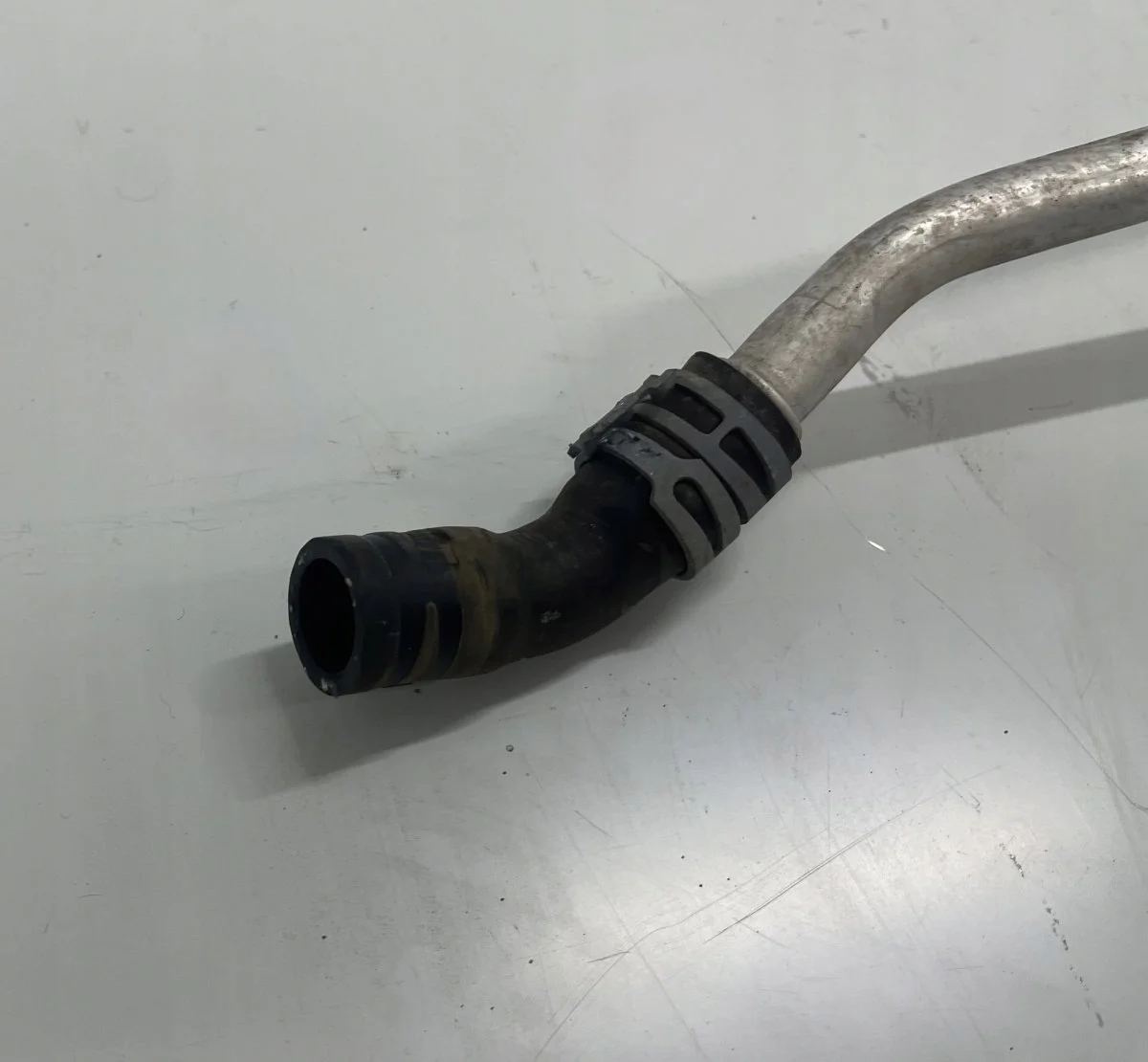 Durite liquide refroidissement VW Sharan II 7N0819885B