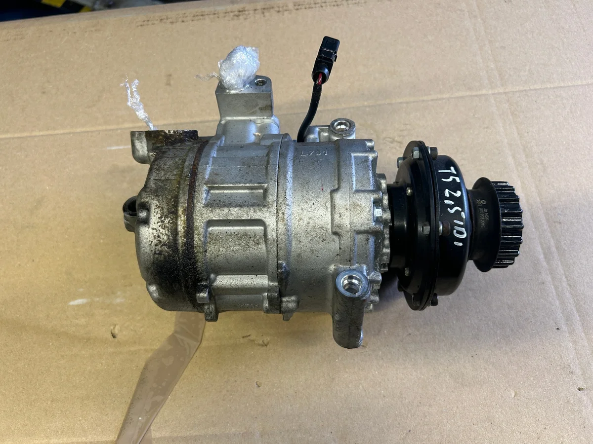 Airconditioning compressor VW T5 2.5 TDI 7SEU17C thumbnail 3