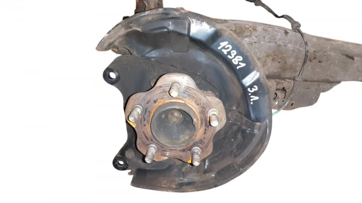 Takapyörän laakerin kotelo Nissan X-Trail T32 555014CA0D