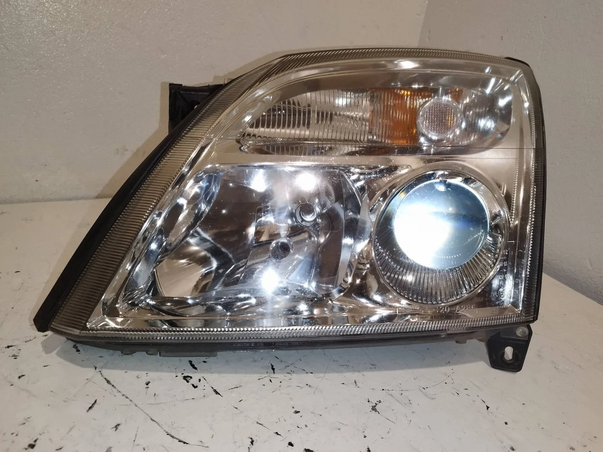 Opel Vectra C ajovalojen vasen etuosa XER13732 image 4