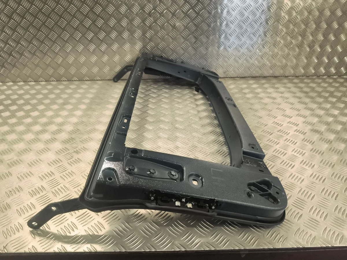 Tesla Model X Takalasin karmi vasen 102878200 image 7