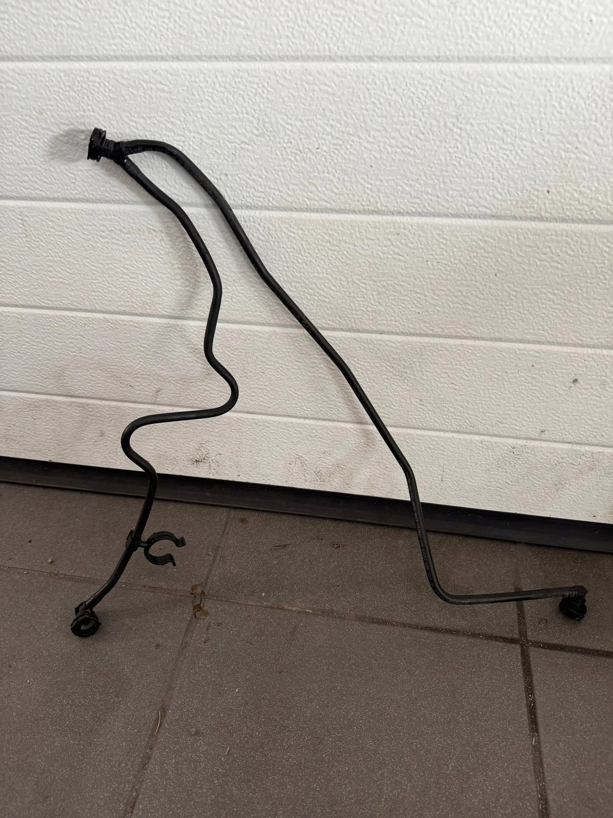 Ilmaputki Mercedes A W176 2465010125