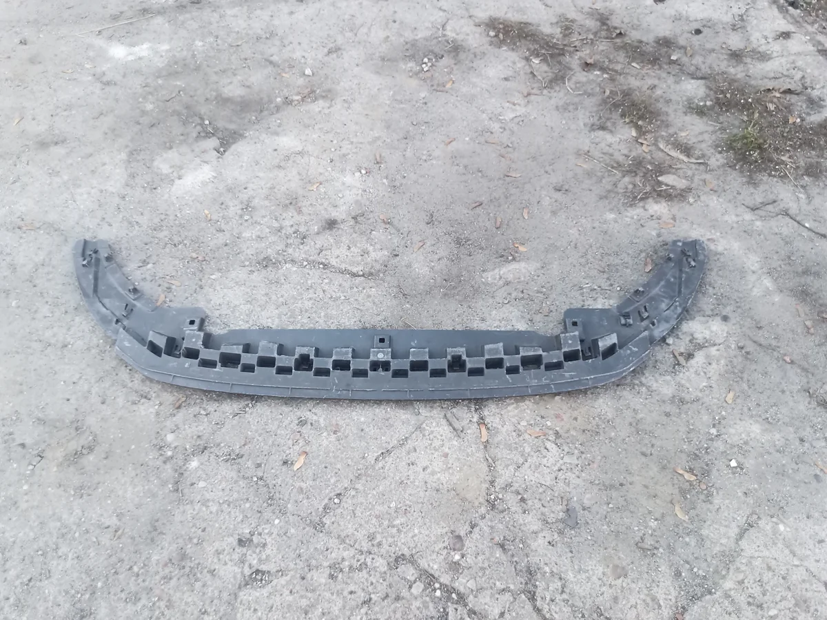 Cache sous pare-chocs Audi A3 8V
