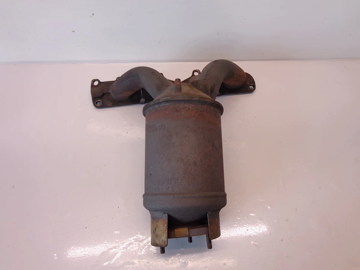 Opel Vectra C Exhaust Manifold with Catalytic Converter 25324088